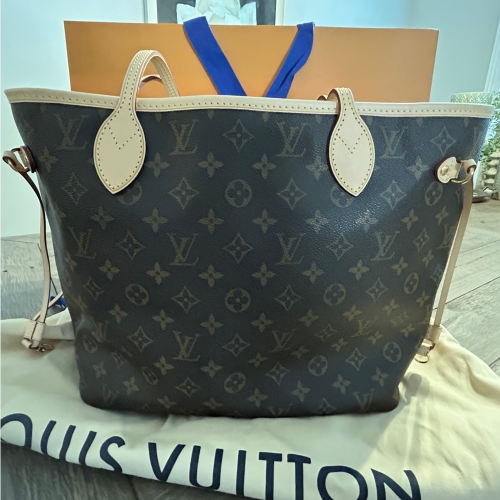 Vintage Louis Vuitton Neverfull MM vachetta replaced Like New!